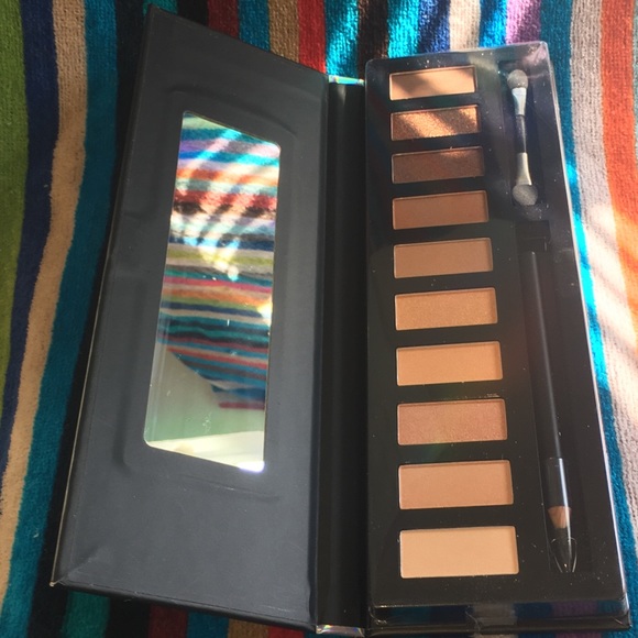 Profusion Cosmetics Other - New Glitter Glam 10 Natural Eyeshadow Palette